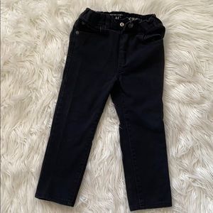 Lightly worn boy jeans.